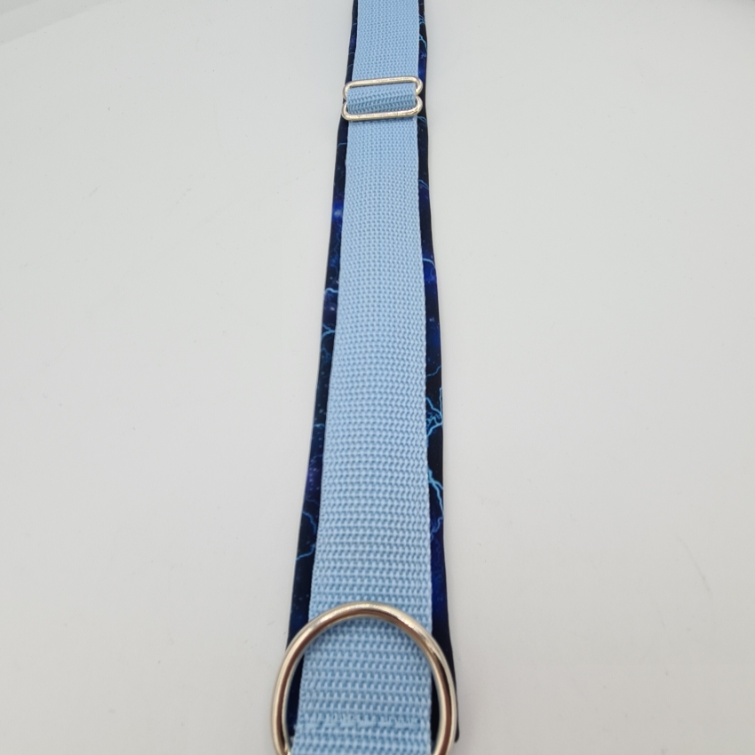 Halsband hellblau mit Nachthimmel verstellbar & gepolstert